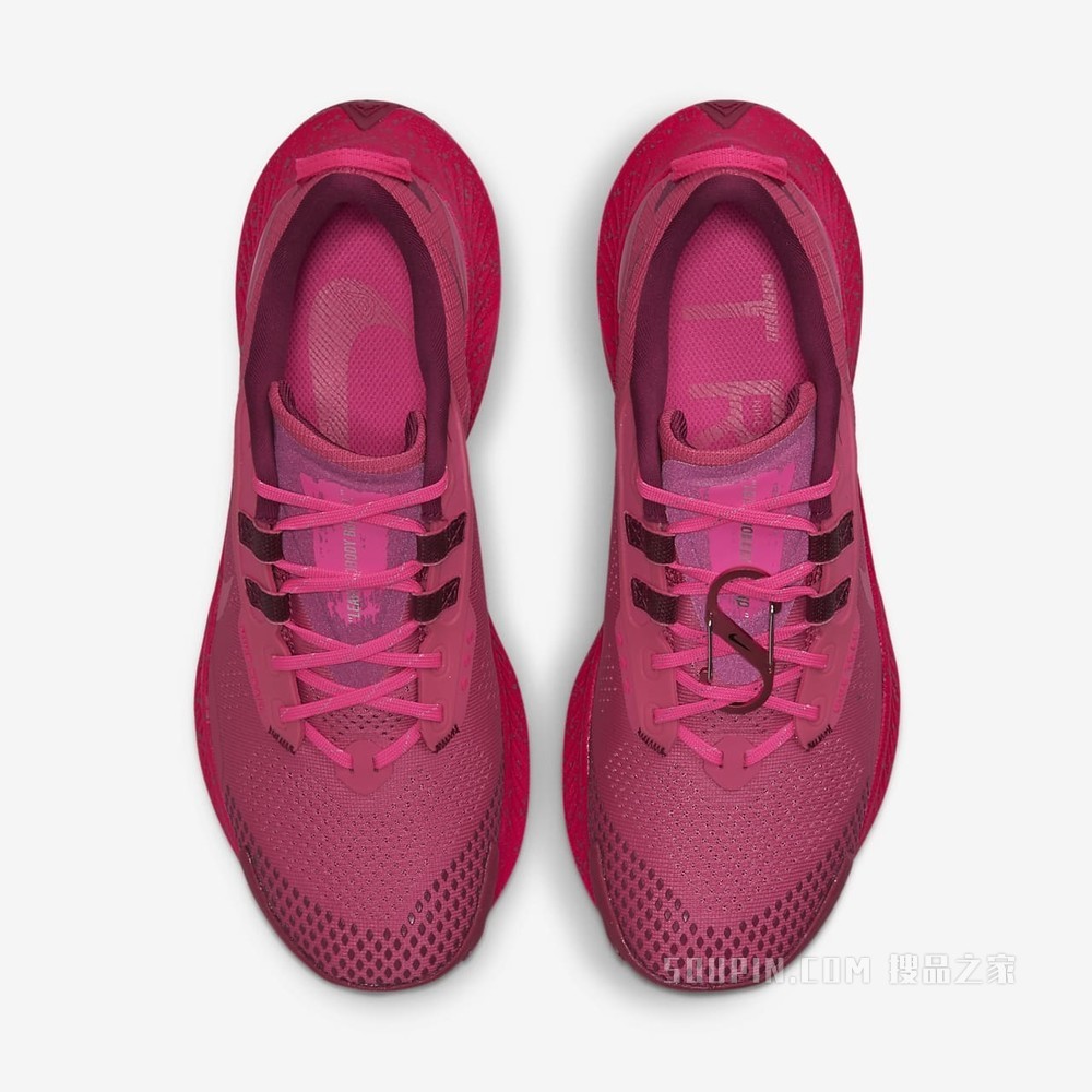 Nike Pegasus Trail 3 女子跑步鞋