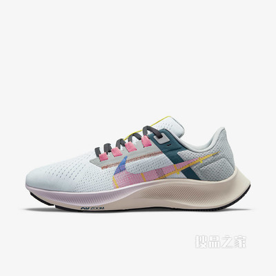 Nike Air Zoom Pegasus 38 PRM 女子跑步鞋