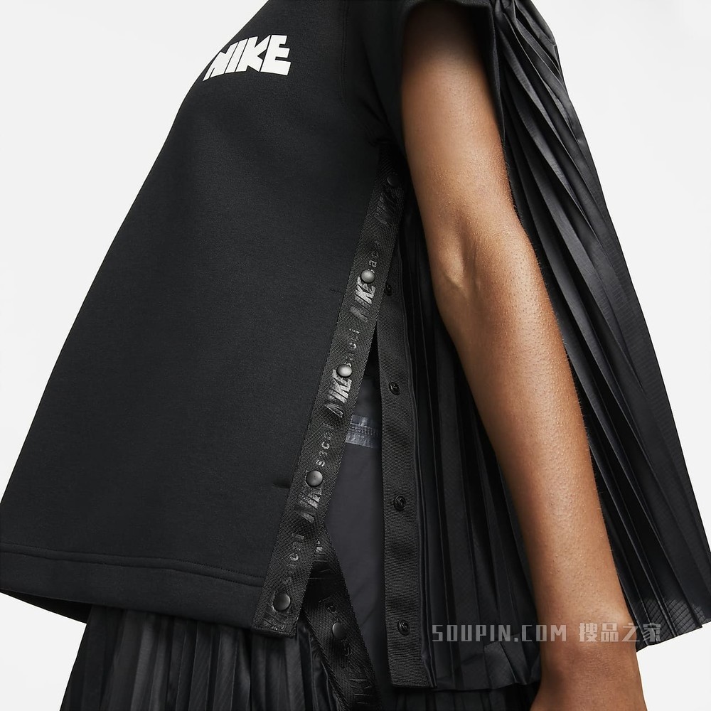 Nike x sacai 女子上衣