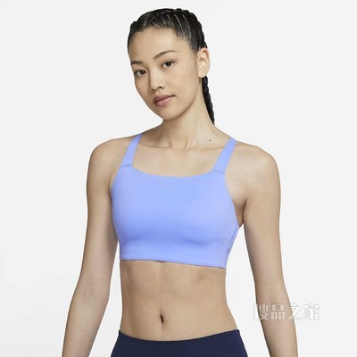 Nike Swoosh Luxe 女子中强度支撑衬垫运动内衣