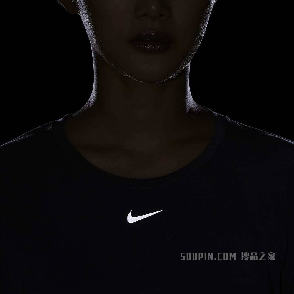 Nike Dri-FIT One Luxe 女子长袖上衣