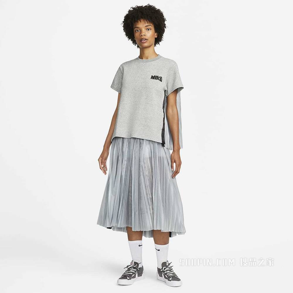 Nike x sacai 女子上衣