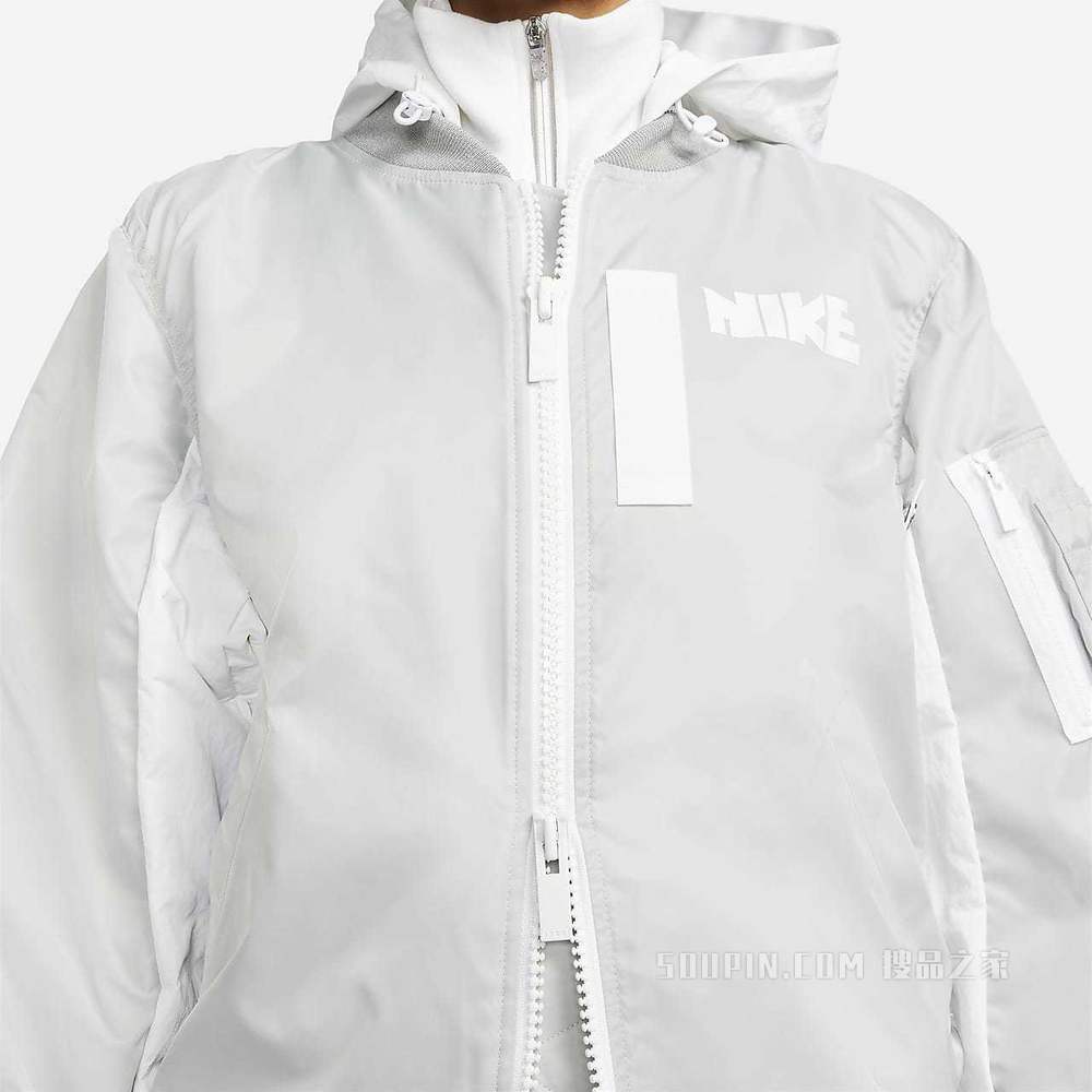 Nike x sacai 女子夹克