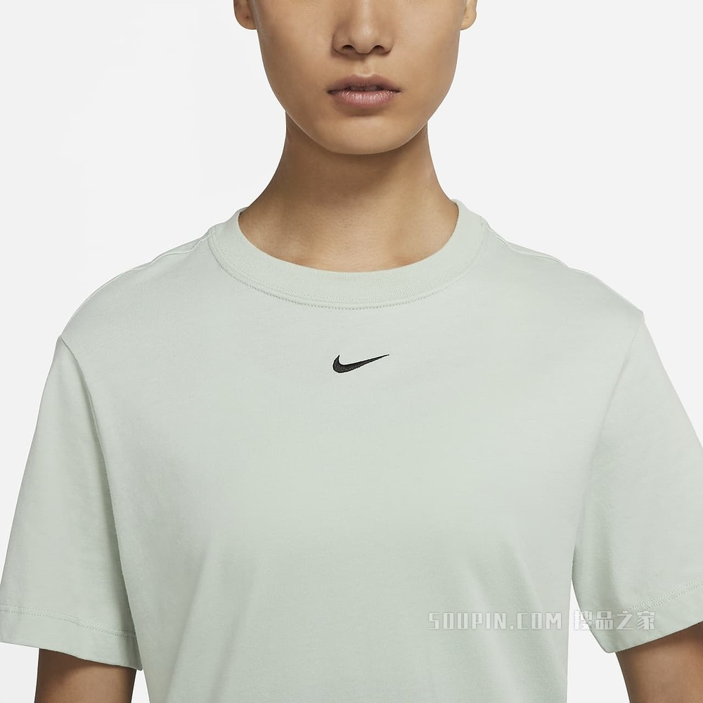 Nike Sportswear Essential Boyfriend 女子T恤