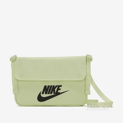 Nike Sportswear Futura 365 Crossbody 单肩包