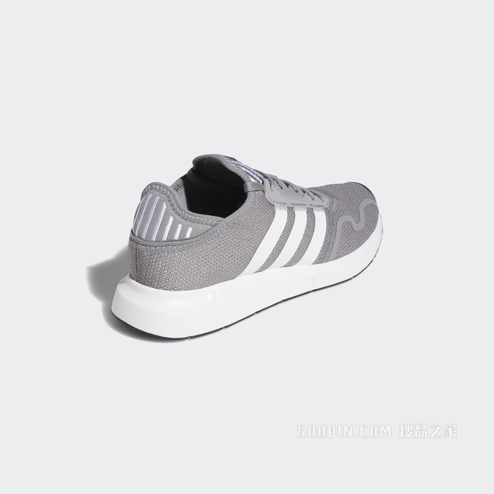 SWIFT RUN X 经典运动鞋