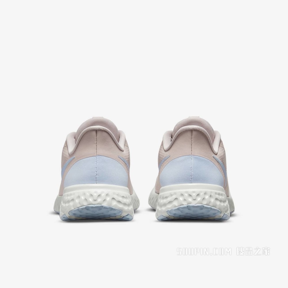 Nike Revolution 5 女子跑步鞋