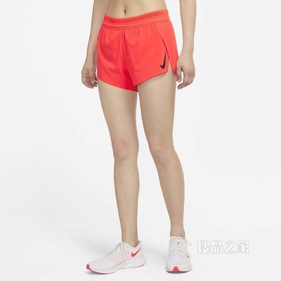 Nike 女子跑步短裤