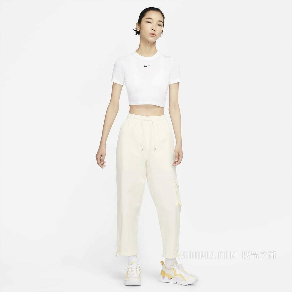 Nike Sportswear Essential 女子短款上衣