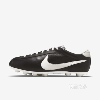 The Nike 男/女足球鞋