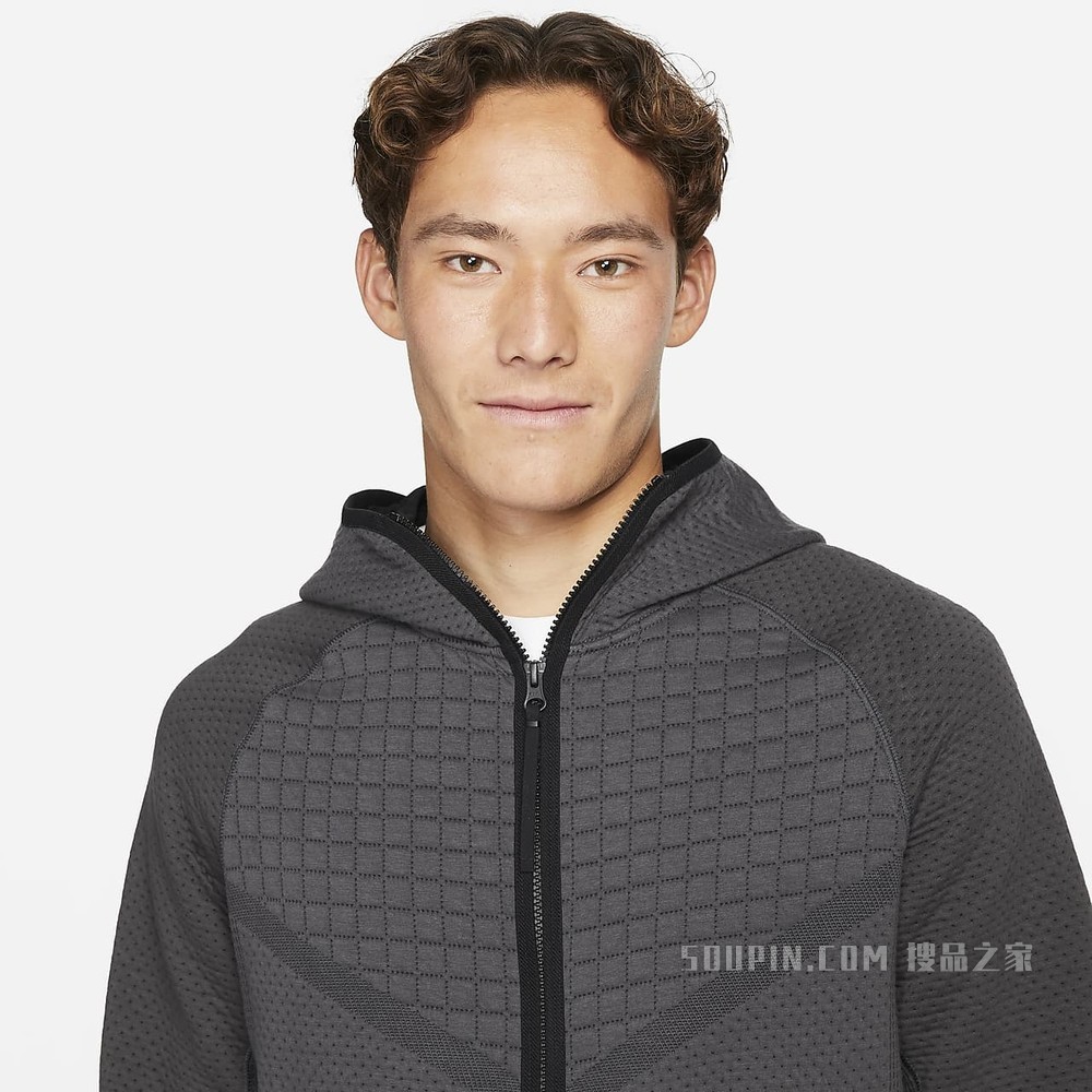 Nike Sportswear Therma-FIT ADV Tech Pack Engineered 男子全长拉链开襟上衣