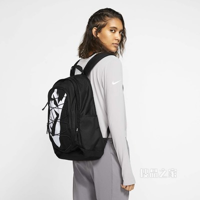 Nike Hayward 2.0 双肩包
