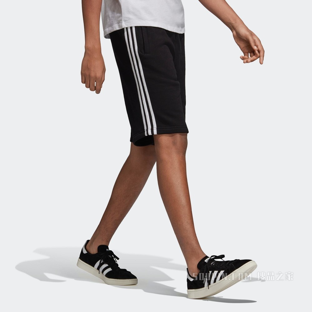 3-STRIPE SHORT 短裤