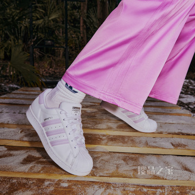 SUPERSTAR W 经典运动小白鞋