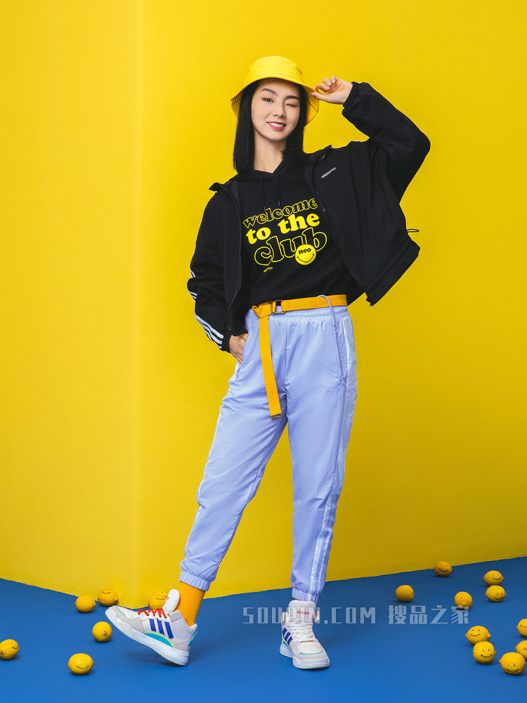 adidas neo W SMLY HDY SMILEY笑脸联名新款运动连帽套头衫