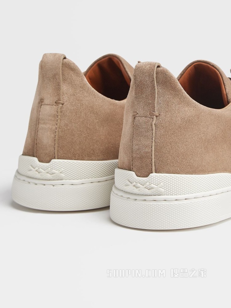 米色麂皮 Triple Stitch 球鞋