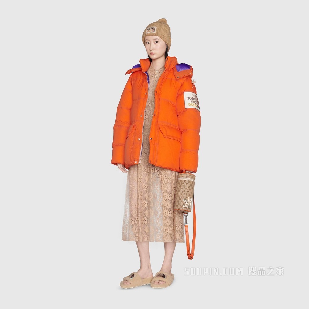 The North Face x Gucci联名系列羽绒夹克 橙色