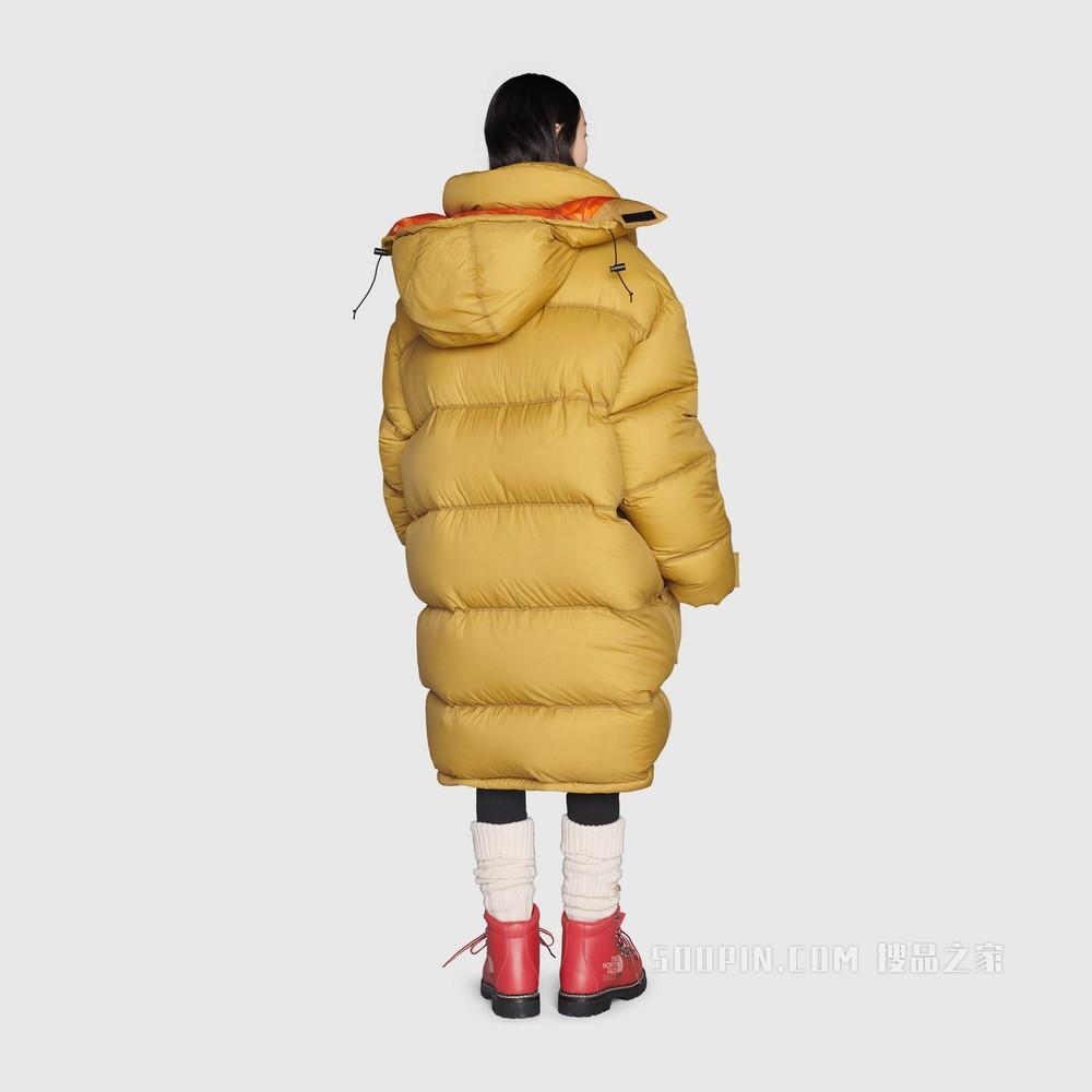 The North Face x Gucci联名系列羽绒夹克 卡其色