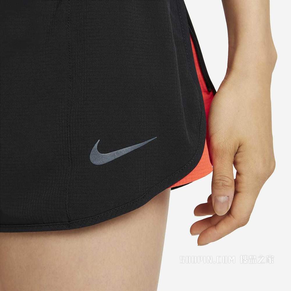 Nike Run Division Tempo Luxe 女子跑步短裤