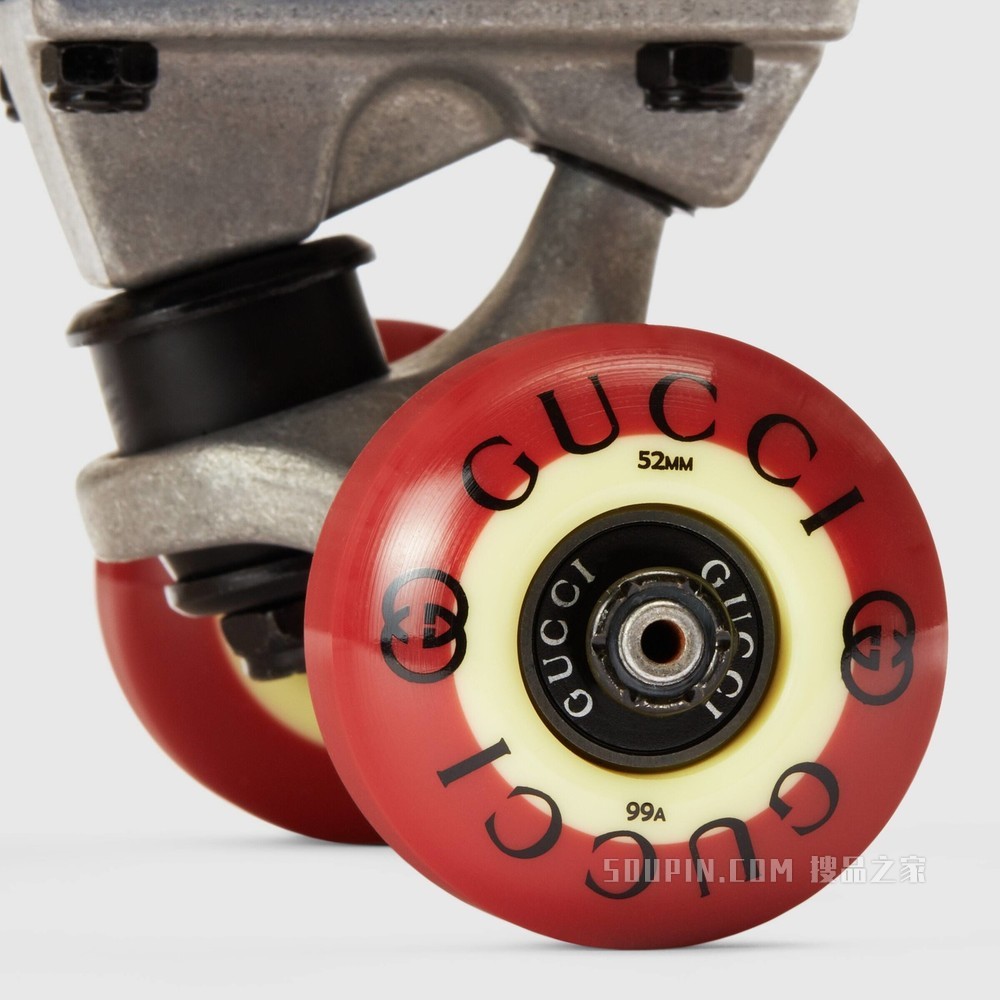 花卉印花滑板 象牙白色和多色