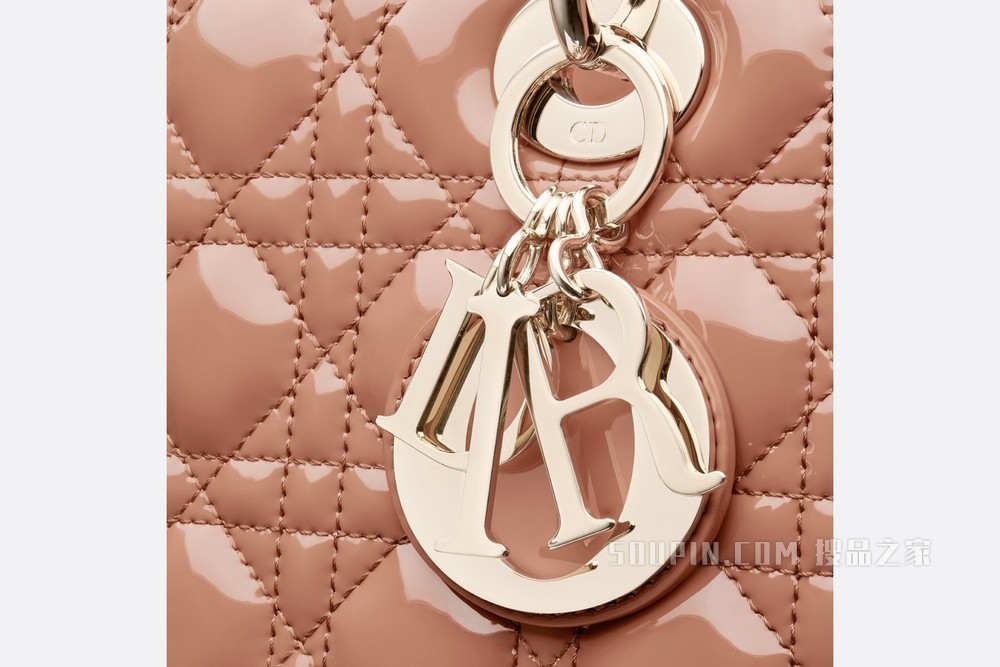 中号 Lady Dior 手袋 玫瑰粉色漆皮牛皮革藤格纹