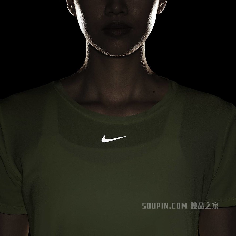 Nike Dri-FIT One Luxe 女子短袖上衣