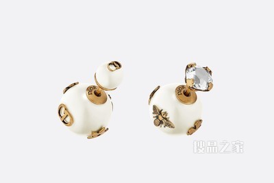 Dior Tribales 耳环 复古金色饰面金属搭配白色树脂珠饰和白色仿水晶装饰