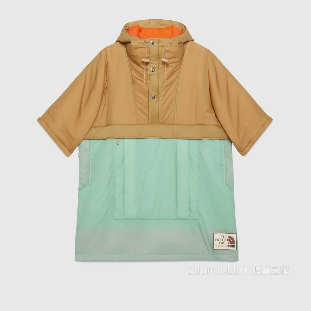 The North Face x Gucci联名系列防寒夹克 浅蓝色和米色