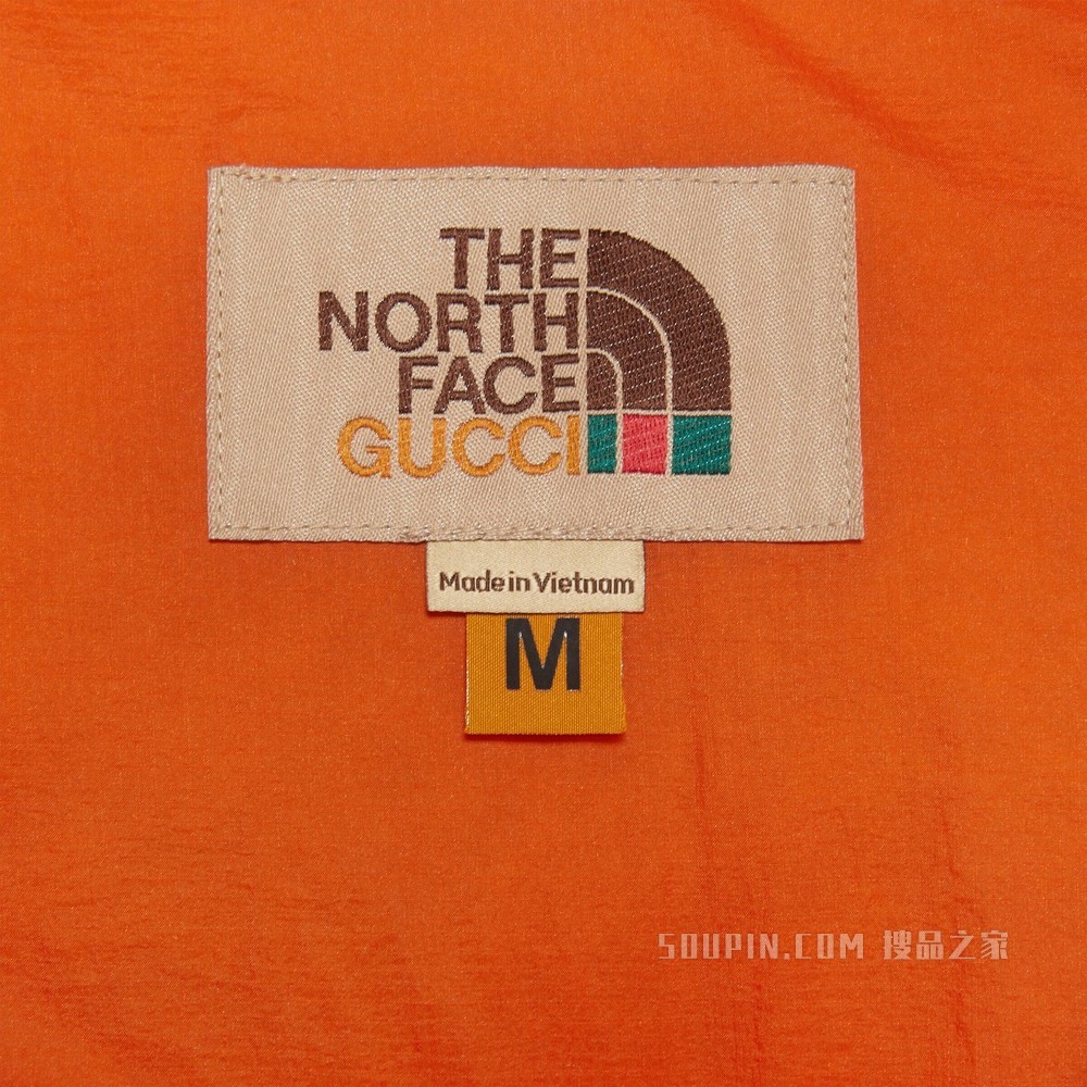The North Face x Gucci联名系列防寒夹克 浅蓝色和米色