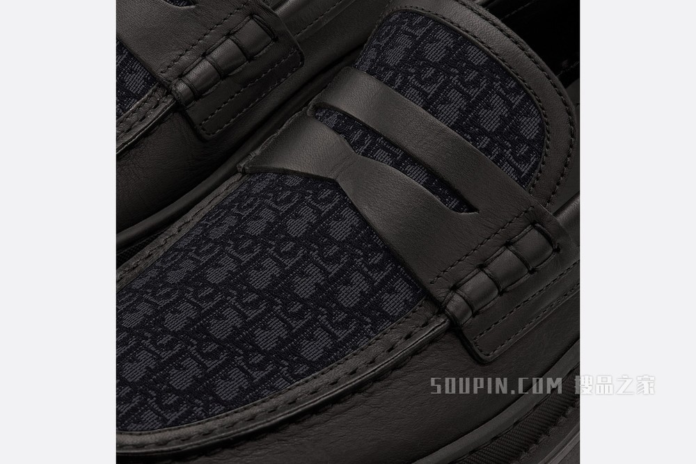 Dior Explorer 乐福鞋 黑色光滑牛皮革和 Oblique 印花