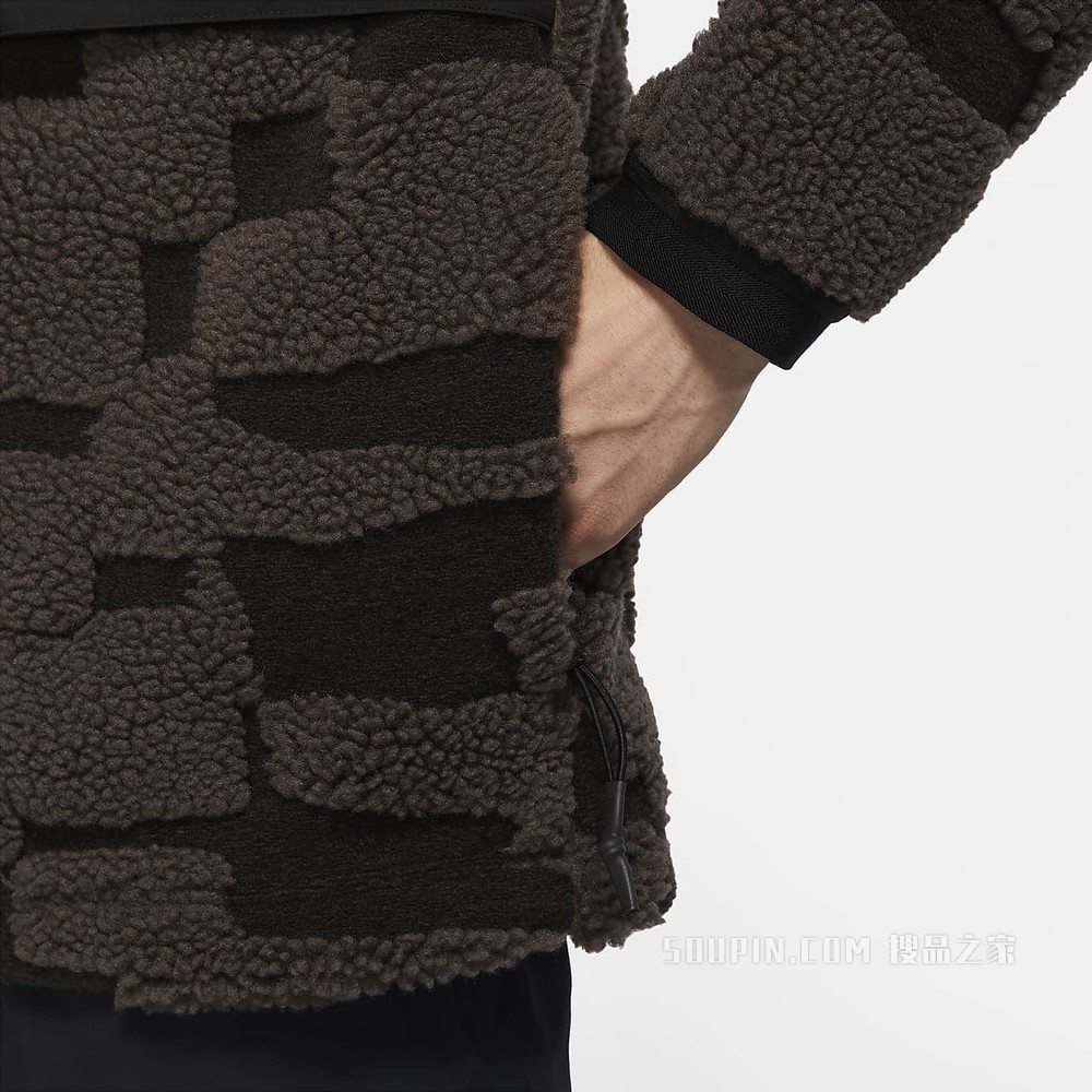 Nike Sportswear Therma-FIT Tech Pack Engineered 男/女夹克