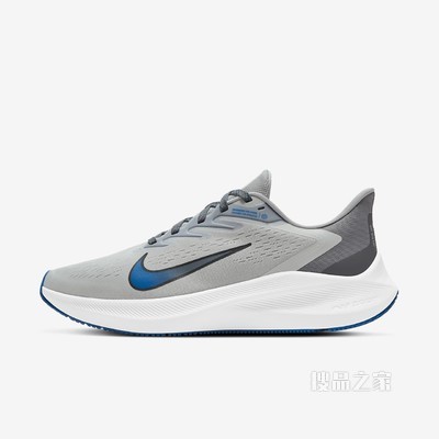 Nike Zoom Winflo 7 男子跑步鞋