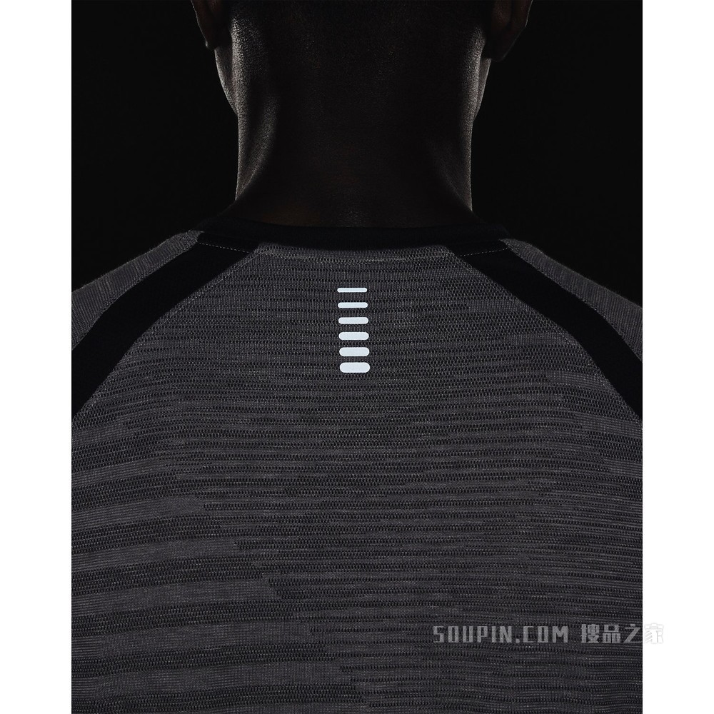 男士UA Streak Phantom跑步短袖T恤