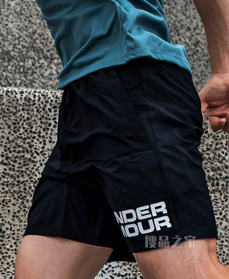 男士UA Speed Stride Graphic 7英寸短裤