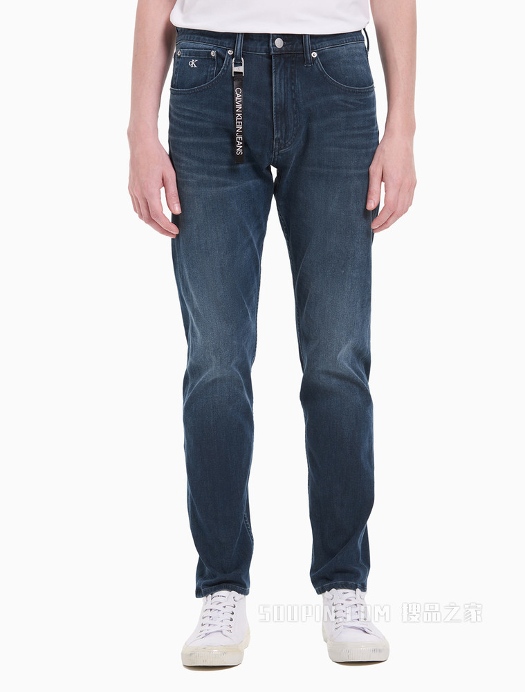 Calvin Klein 男装时髦楔形版刺绣水洗弹力牛仔裤J317834