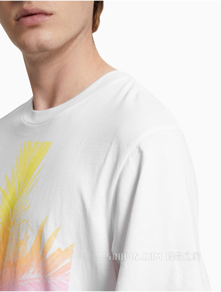 Calvin Klein 男装时尚度假风渐变椰树图案印花圆领短袖T恤J318195