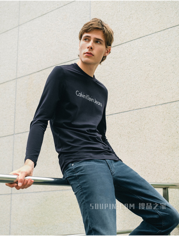 Calvin Klein男士长袖潮流LOGO印花圆领T恤J319918