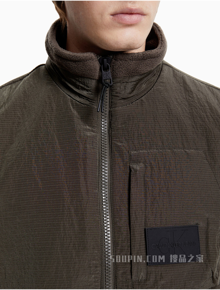 Calvin Klein 男士立领胶质LOGO贴章时尚马甲背心J319307
