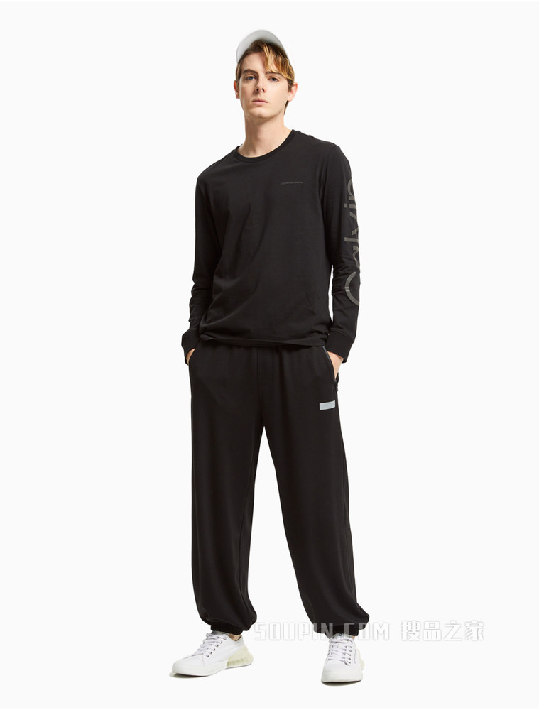 Calvin Klein 男士休闲舒适纯棉圆领印花T恤40DC812