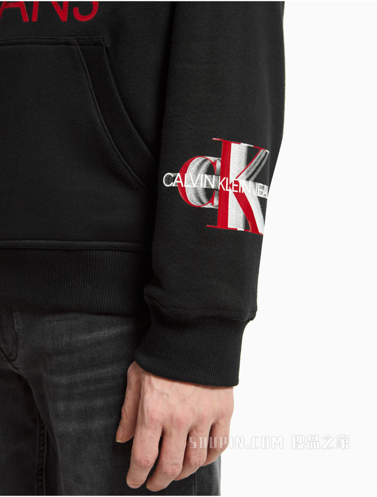 Calvin Klein 男士抽绳连帽大幅LOGO印花加绒卫衣J319366