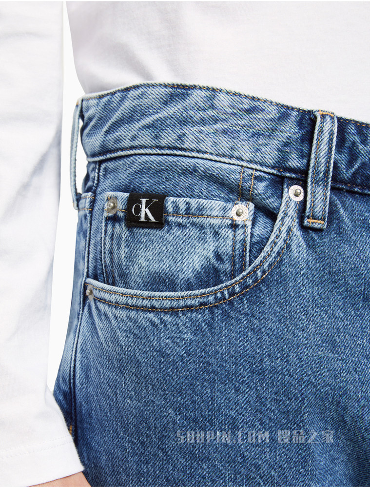 Calvin Klein 男士时尚纯棉LOGO贴布水洗牛仔裤J319010
