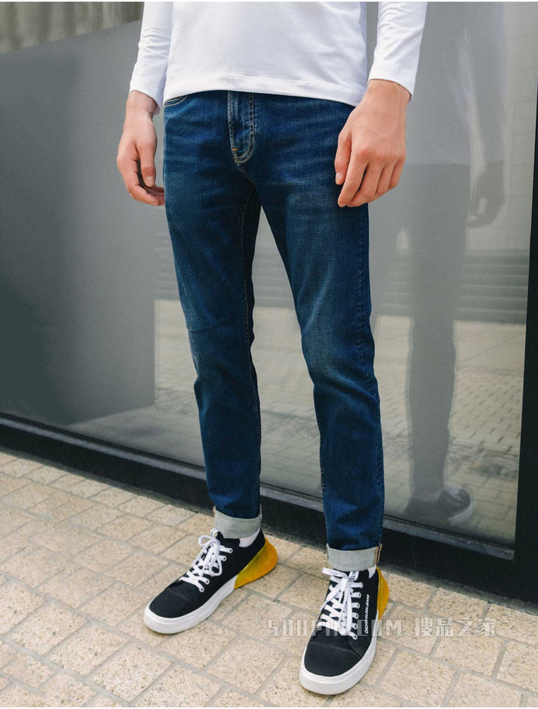 Calvin Klein 男装时尚蓝色水洗LOGO铆钉扣长款牛仔裤J319329