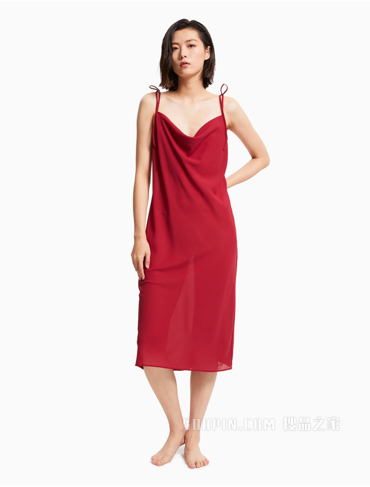 【黑标系列】Calvin Klein 女士新年红蕾丝深V吊带睡裙QS6740