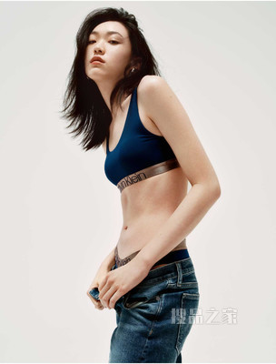 【炫光引力带】Calvin Klein 女士字母肩带U型抹胸式文胸QF6325AD