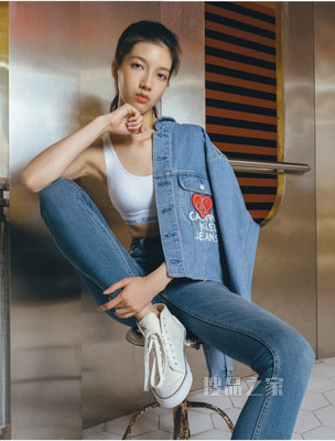 【JENNIE同款摩登引力带】Calvin Klein 女士背心式文胸 F3785AD