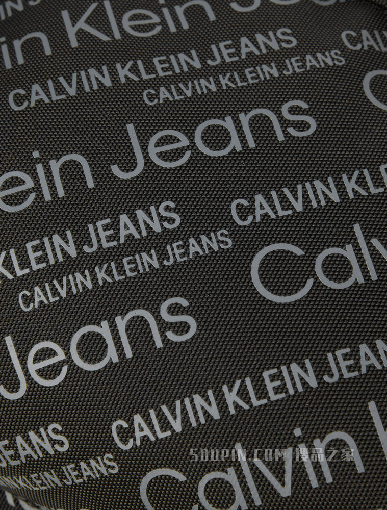 Calvin Klein 男士时尚拉链满印胶质LOGO双肩背包HH3018