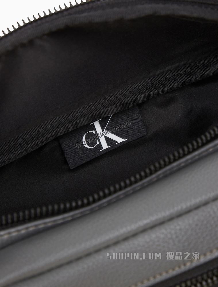 Calvin Klein 男士插扣可调节肩带LOGO压印腰包HH3034