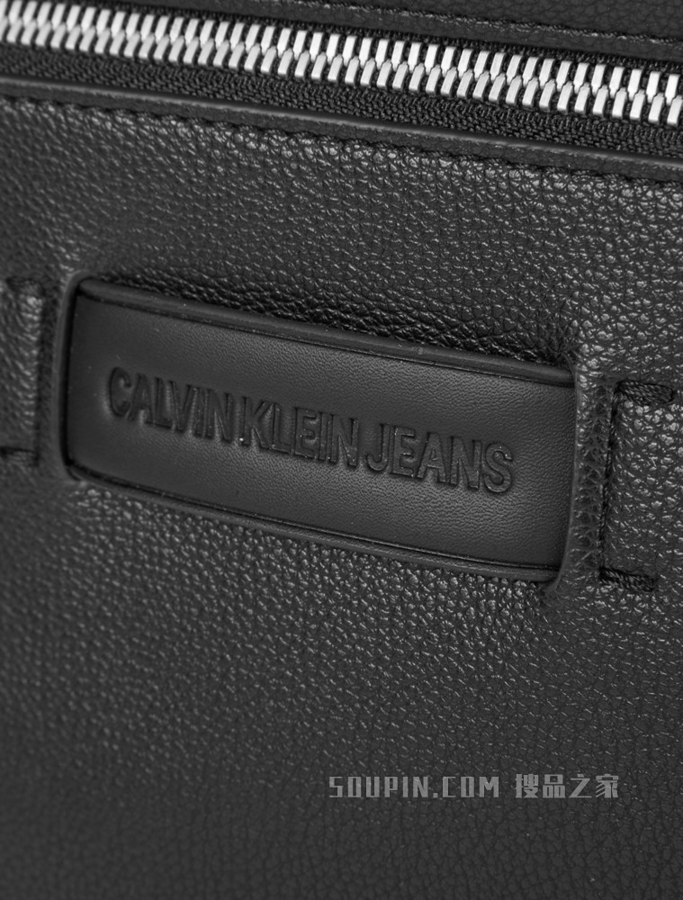 Calvin Klein 男士LOGO压纹皮标时尚经典双肩包HH2708
