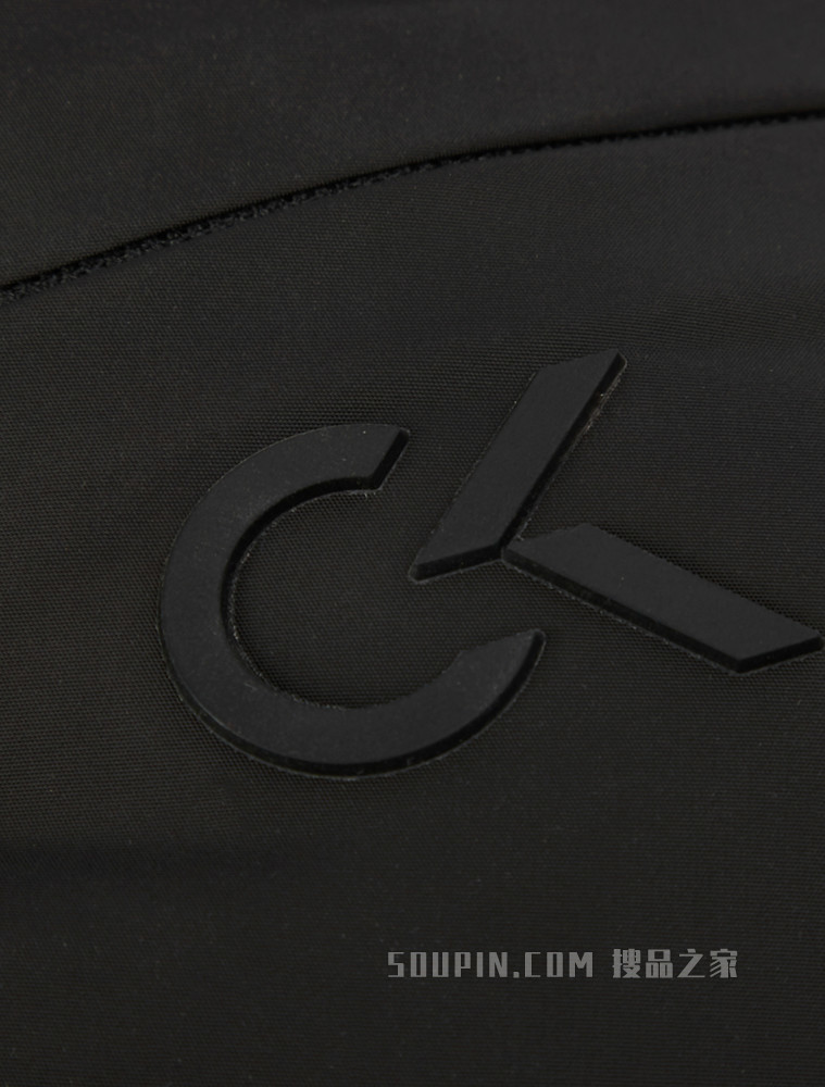 Calvin Klein 女包时尚立体LOGO插扣单肩背包胸包PH0398