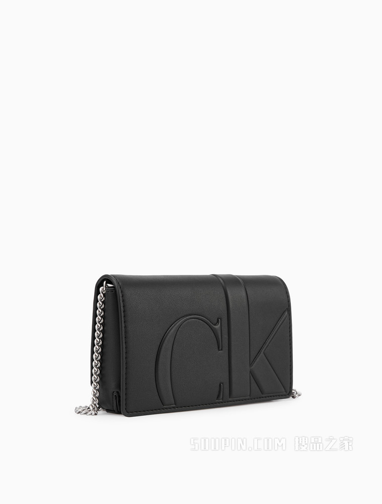 Calvin Klein 女包时尚Calvin Klein 立体压纹翻盖链条单肩包DP1380